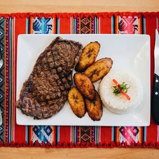 Bistec Con 2 Opciones